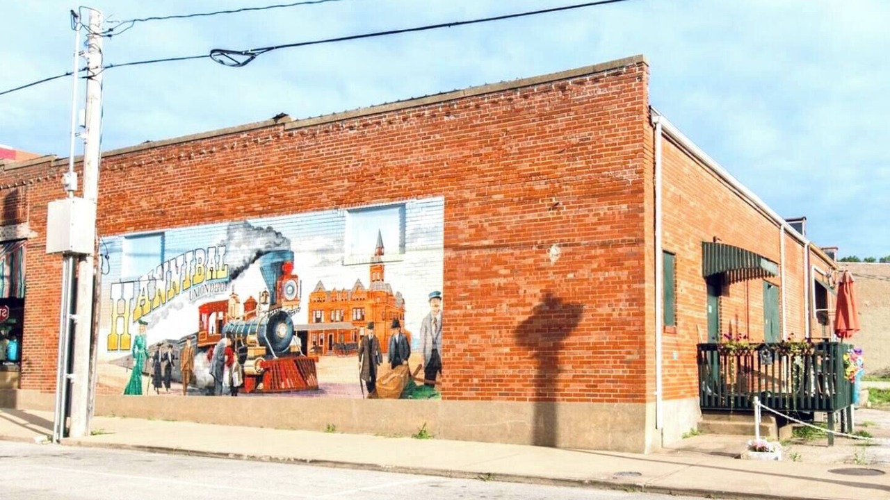 Photo of Others in Hannibal