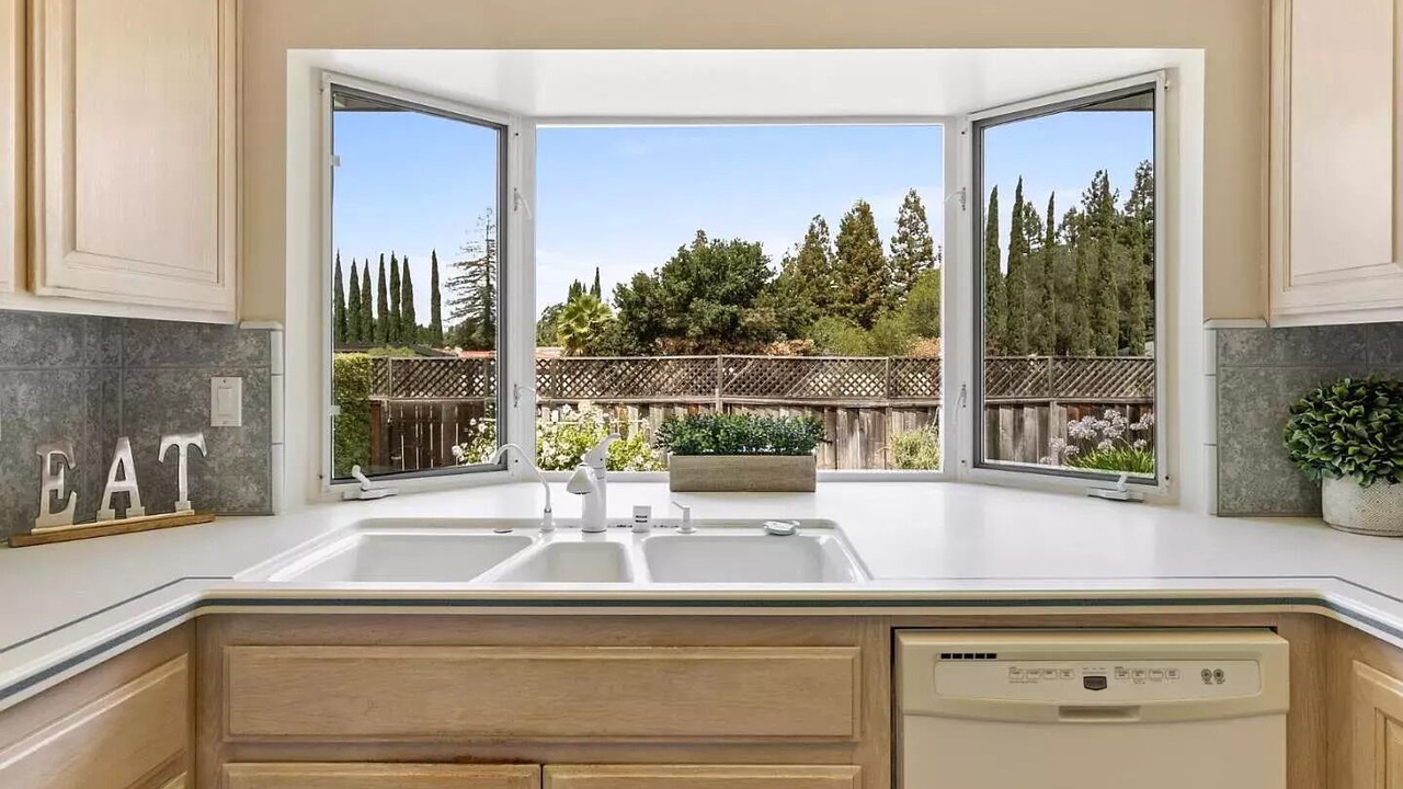 Photo of Others in Saratoga