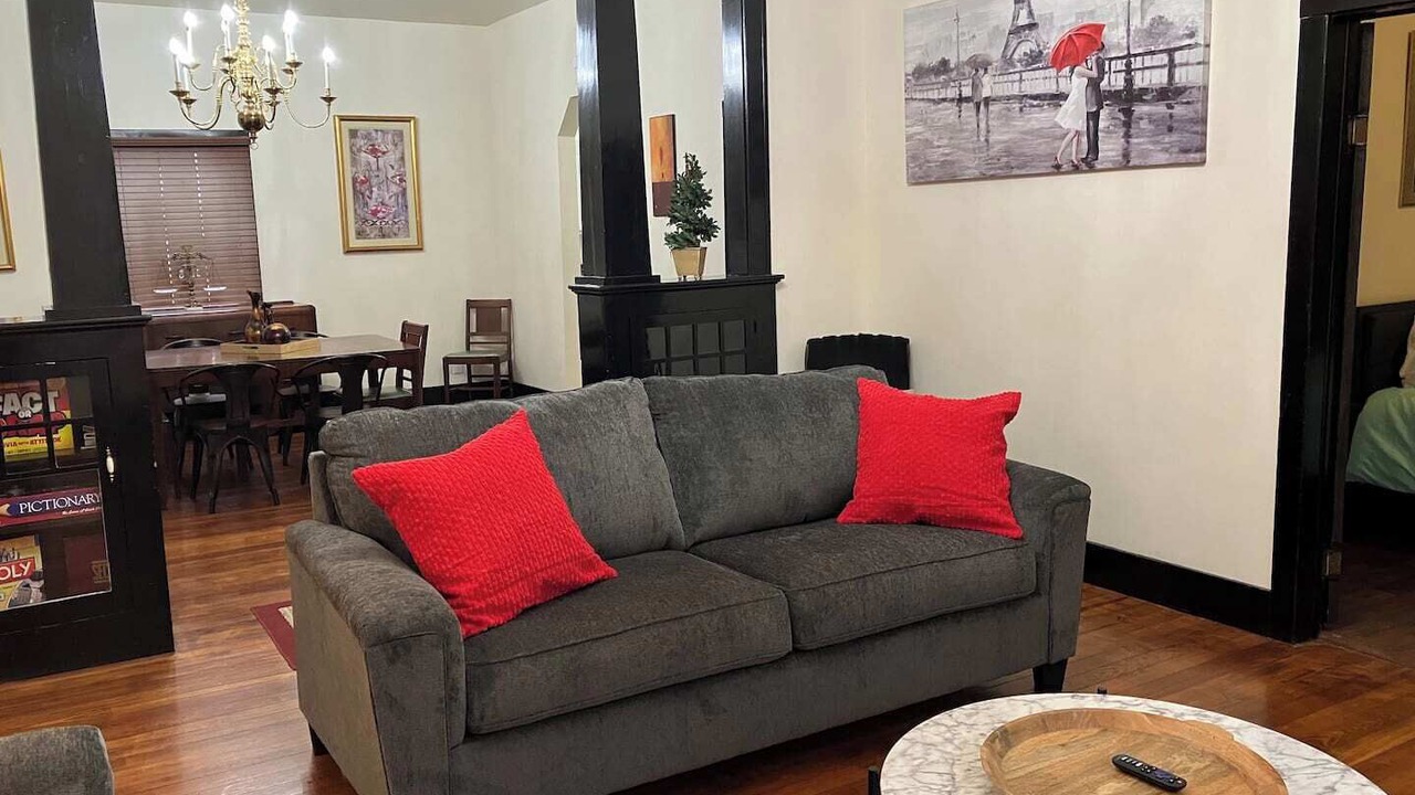 Photo of Livingroom in Hannibal