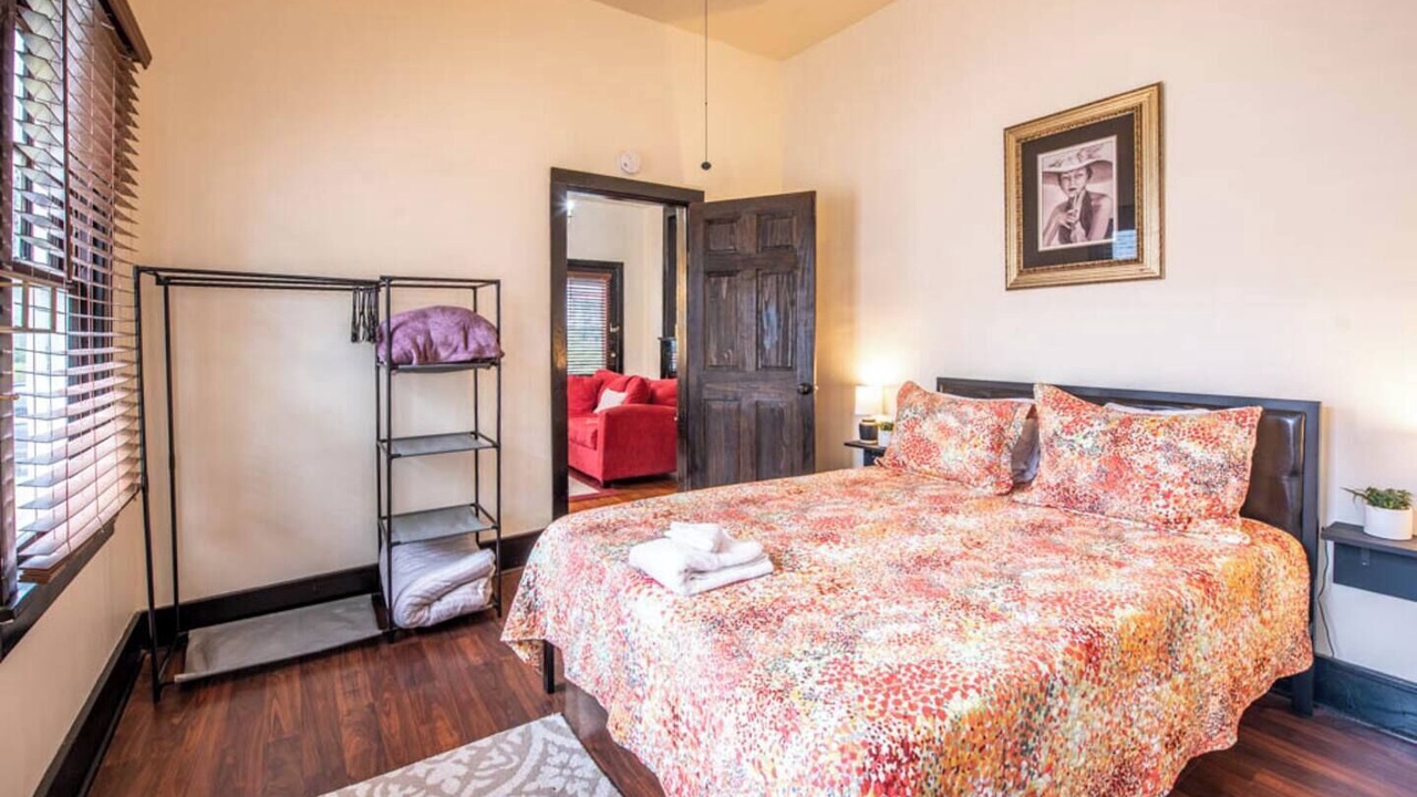 Photo of Bedroom in Hannibal