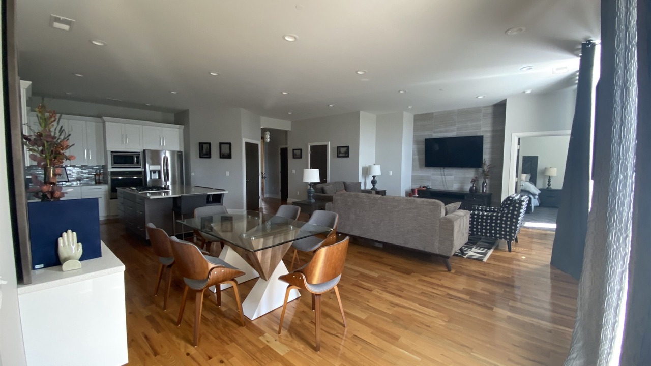 Photo of Livingroom in Salina