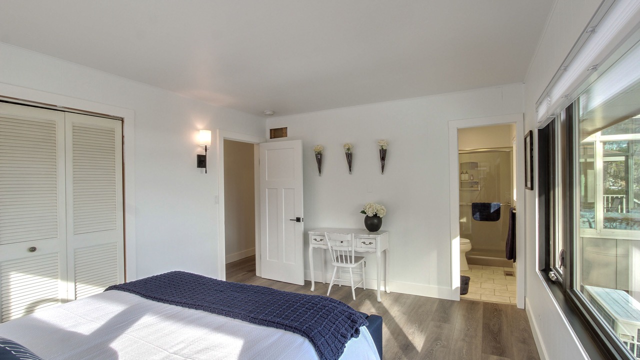 Photo of Bedroom in Duck Lake Peninsula