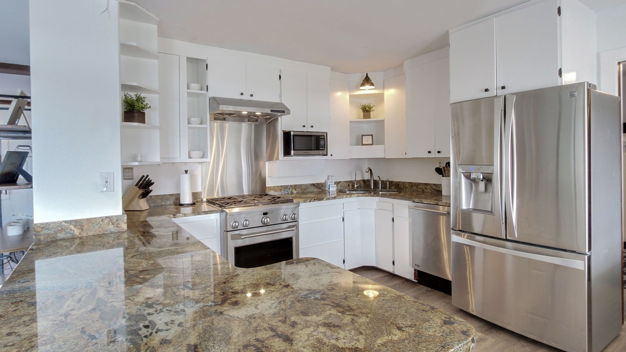 Photo of Kitchen in Duck Lake Peninsula