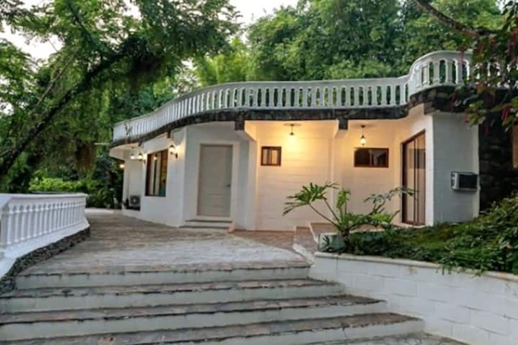 Photo of Outdoor in Pedro Brand