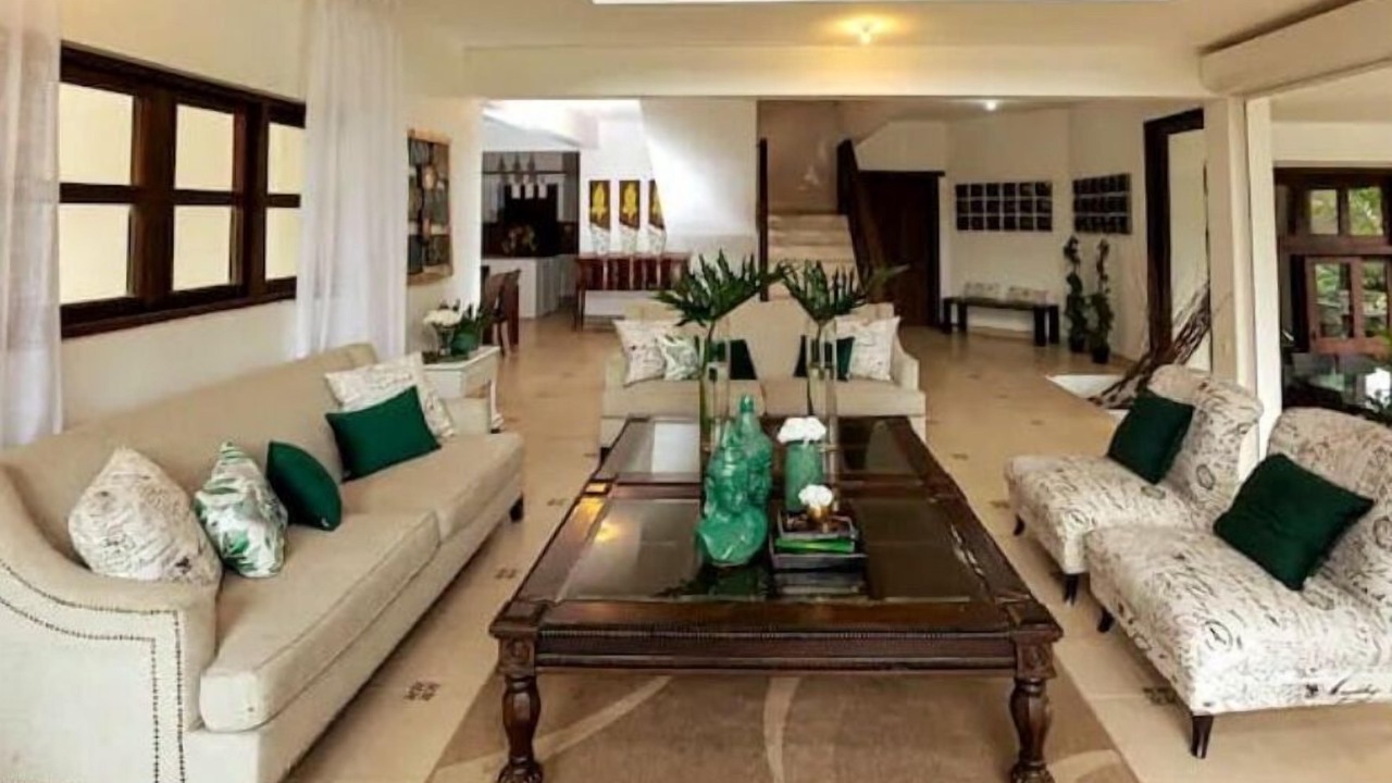 Photo of Others in Pedro Brand