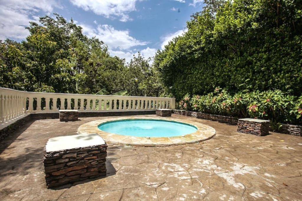 Photo of Outdoor in Pedro Brand