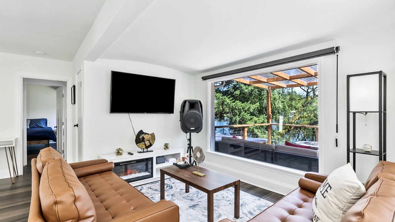 Photo of Livingroom in Bitter Lake