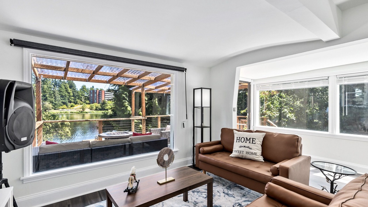Photo of Livingroom in Bitter Lake