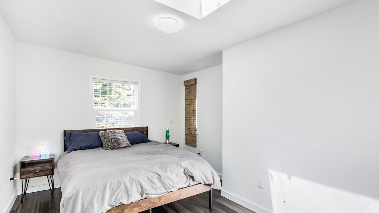 Photo of Bedroom in Bitter Lake