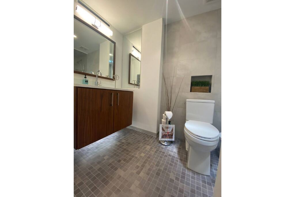 Photo of Bathroom in Turtle Creek