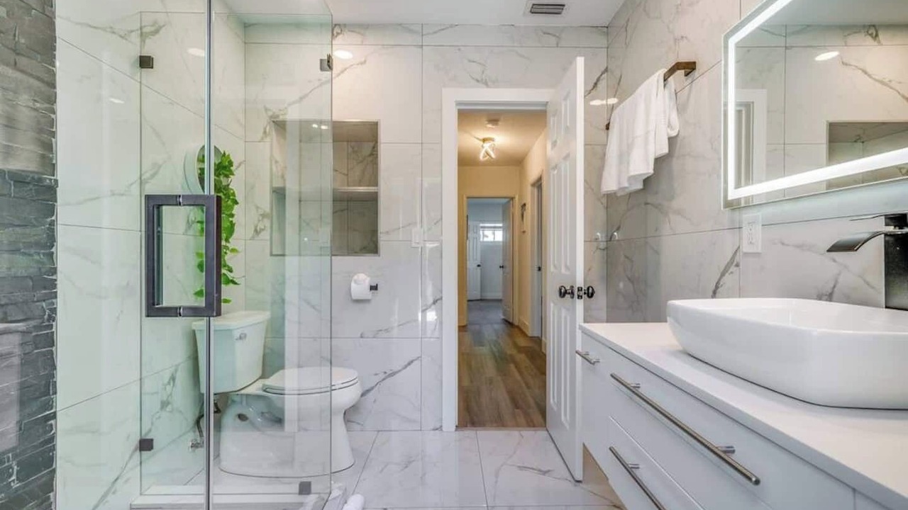 Photo of Bathroom in Croissant Park
