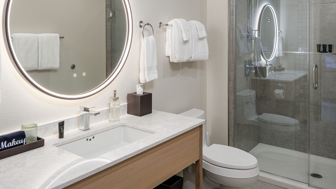 Photo of Others in Eastsound