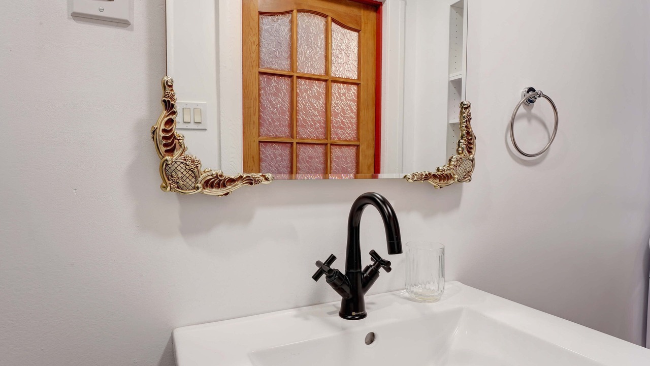 Photo of Bathroom in Hochelaga
