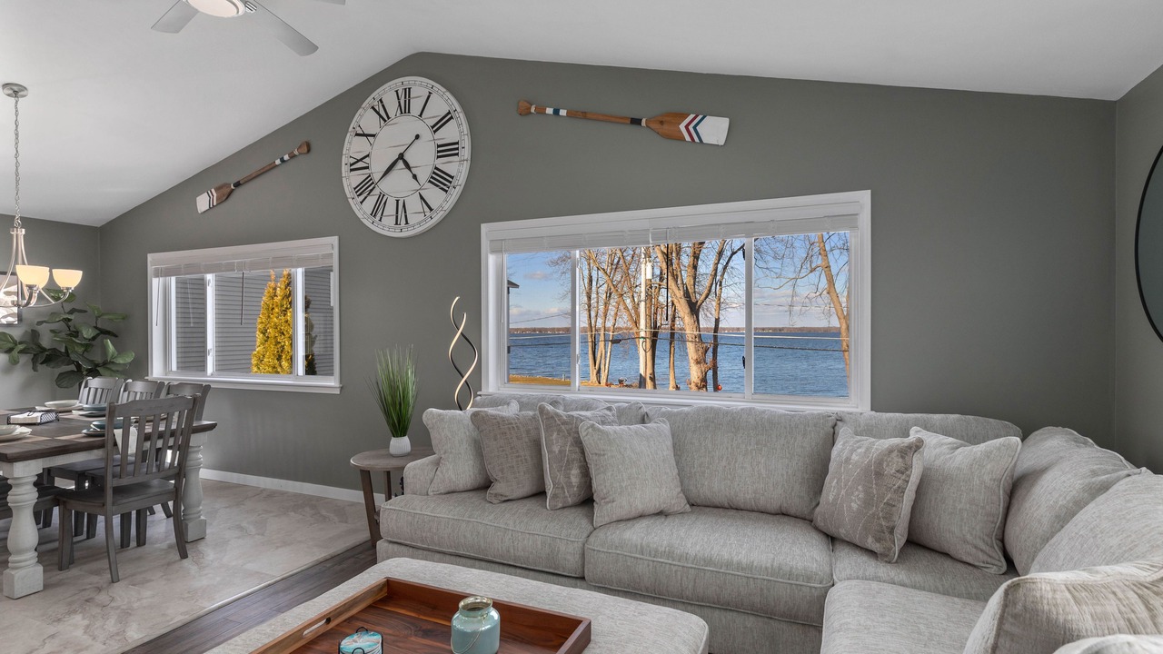 Photo of Livingroom in Brewerton