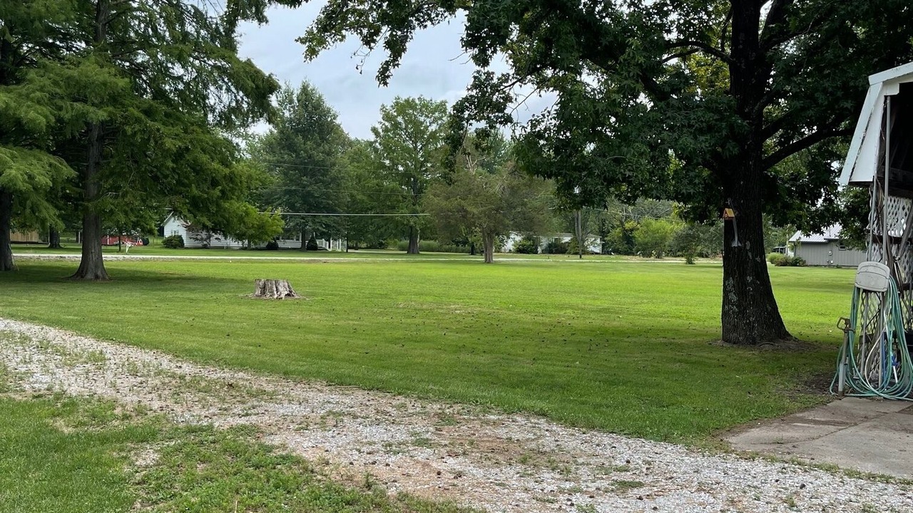 Photo of Outdoor in Benton