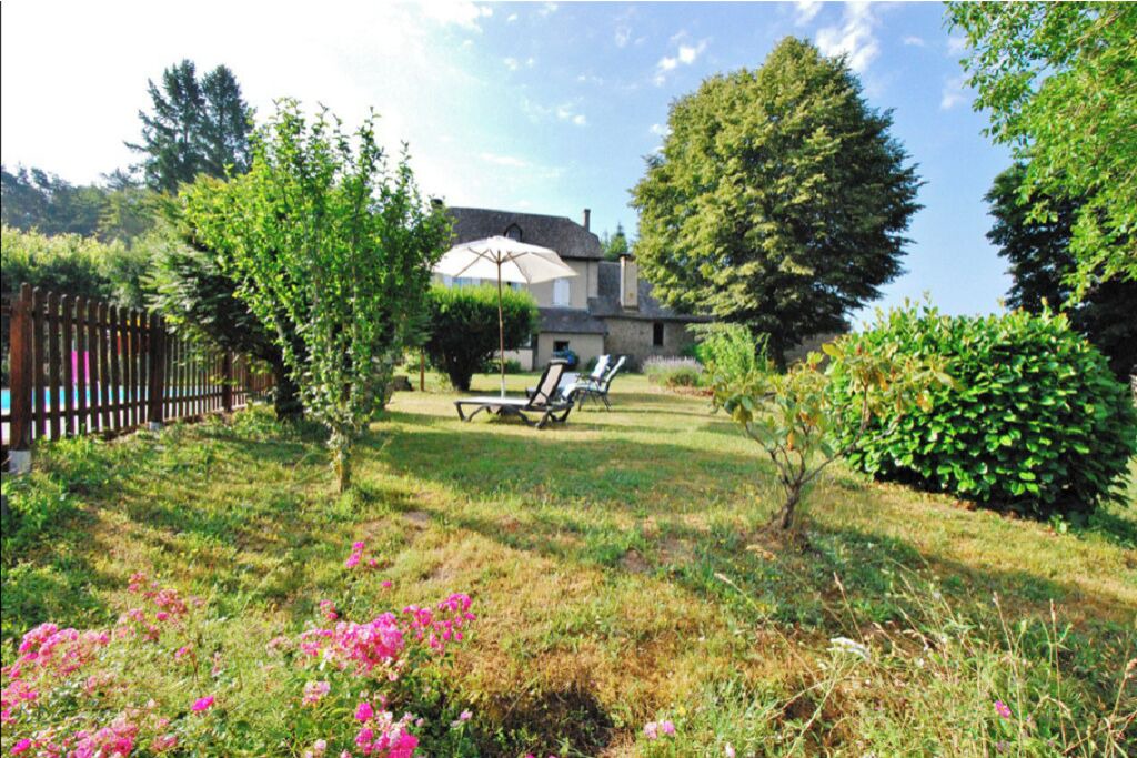 Photo of Outdoor in Saint-Geniez-o-Merle