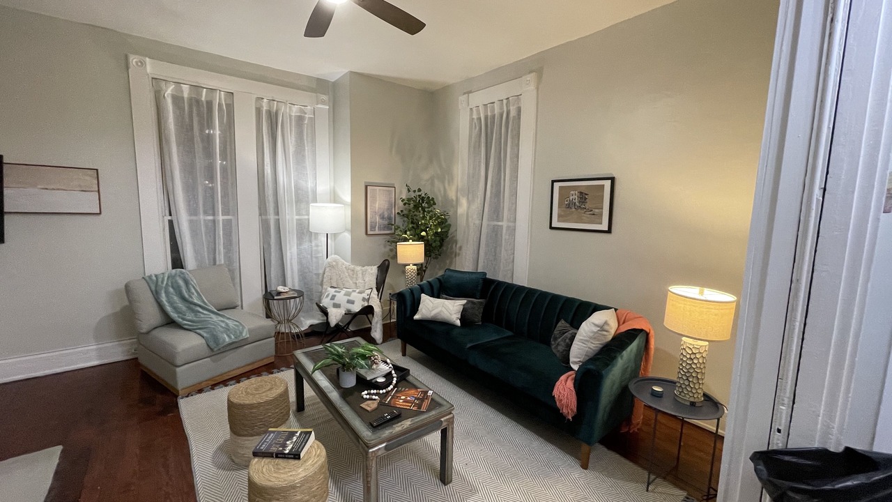 Photo of Livingroom in Northside