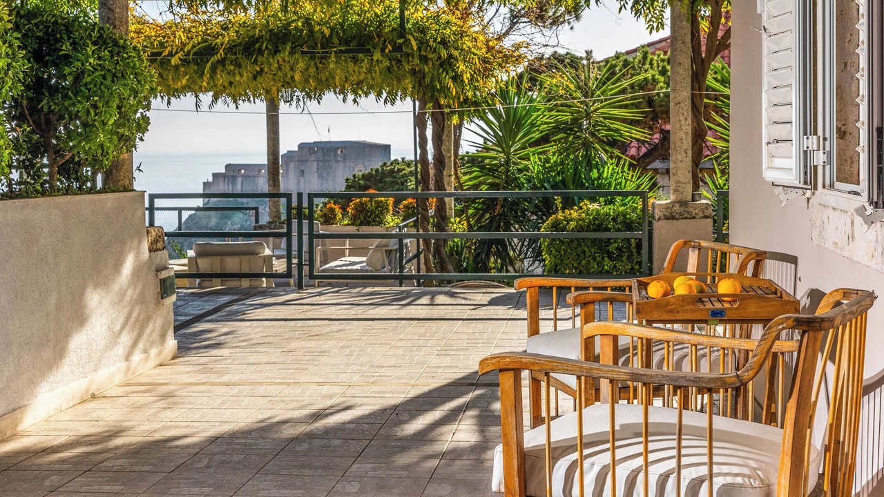 Photo of Patio Balcony in Pile