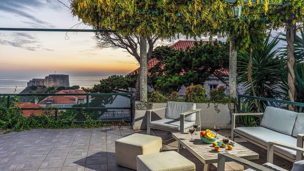 Photo of Patio Balcony in Pile