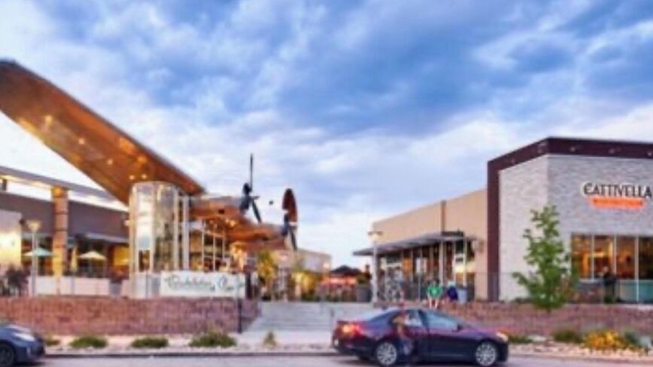 Photo of Others in Aurora