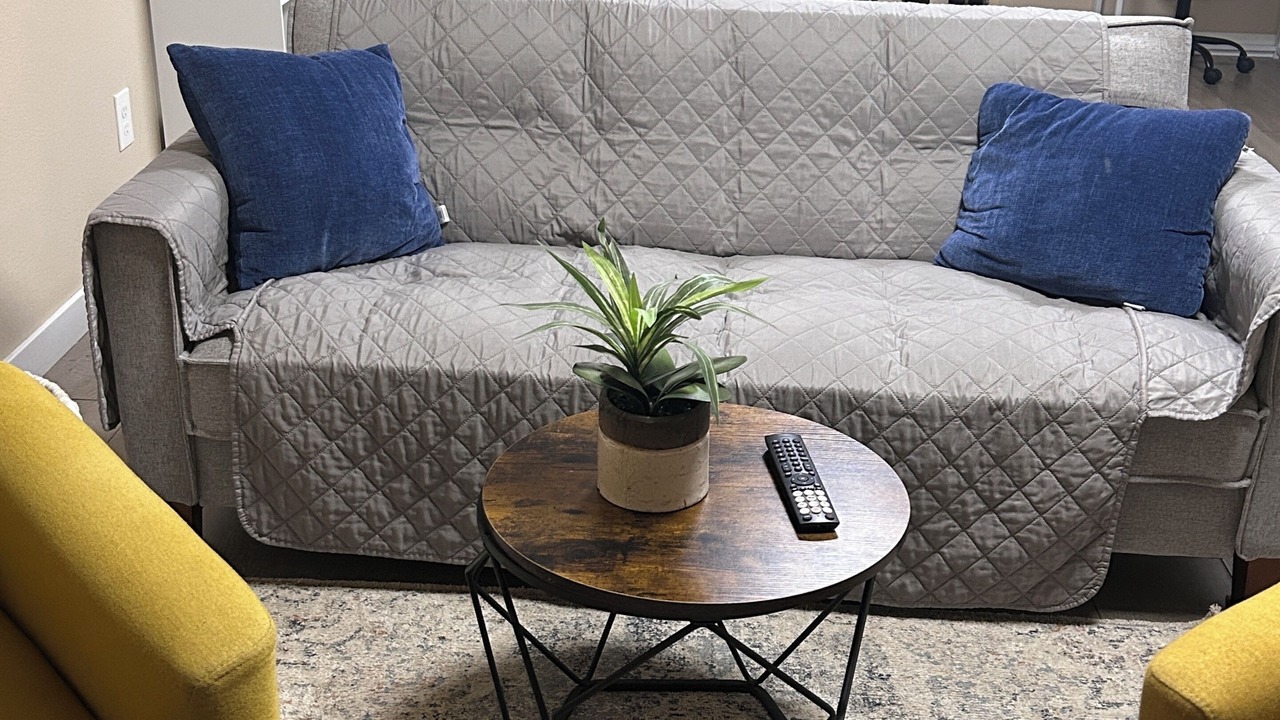 Photo of Livingroom in Aurora