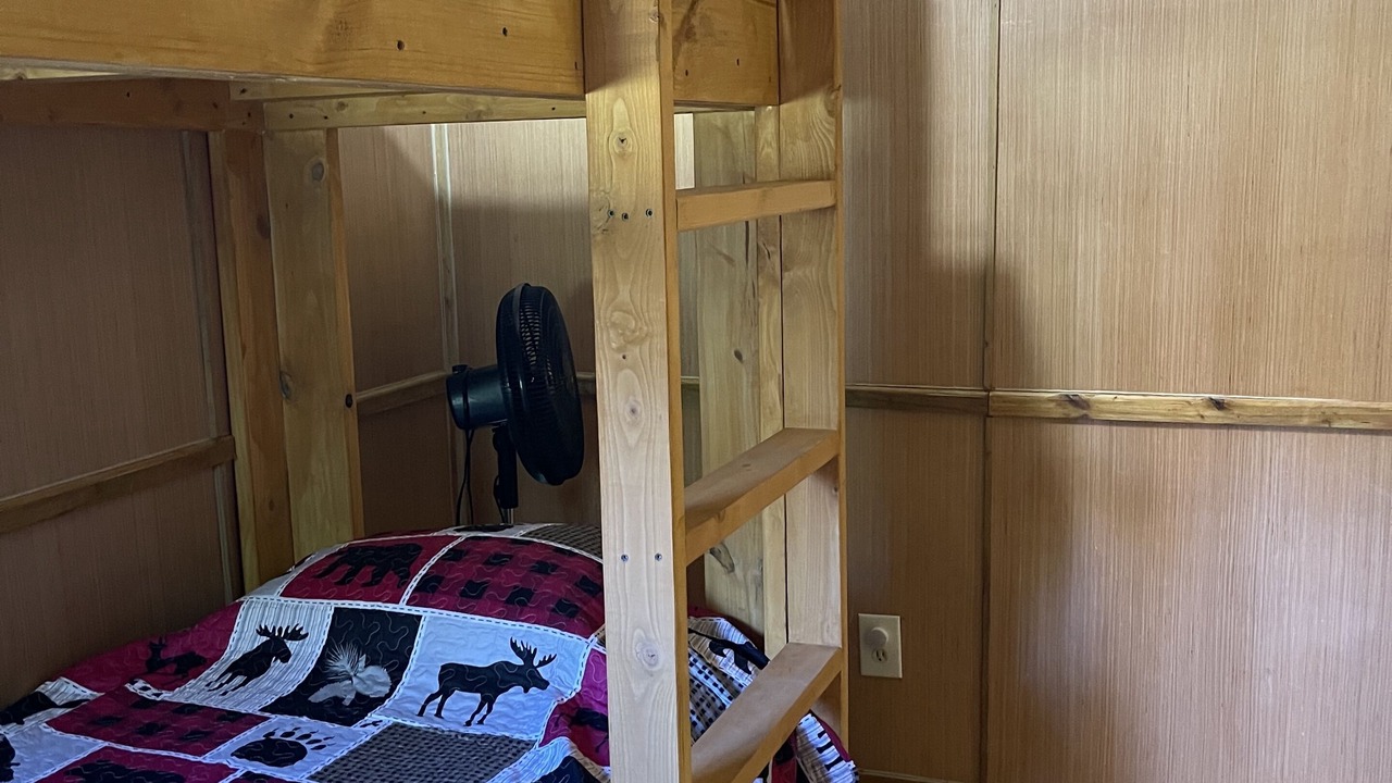Photo of Bedroom in Benton