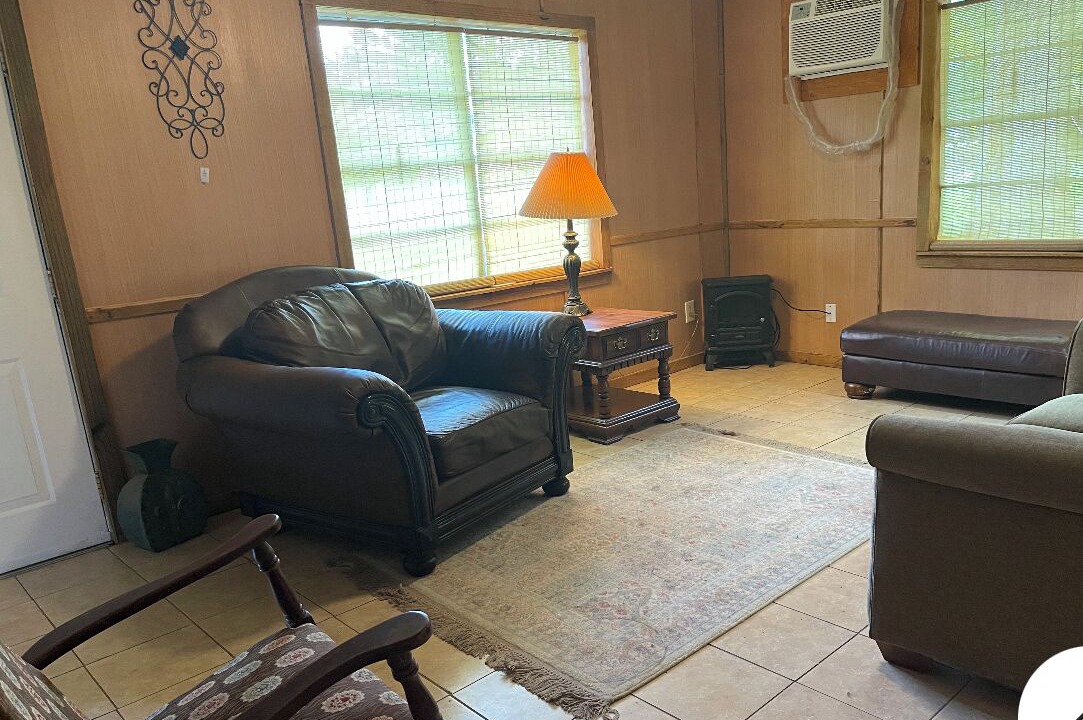 Photo of Livingroom in Benton