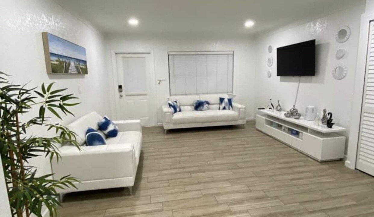 Photo of Livingroom in Jungle Terrace