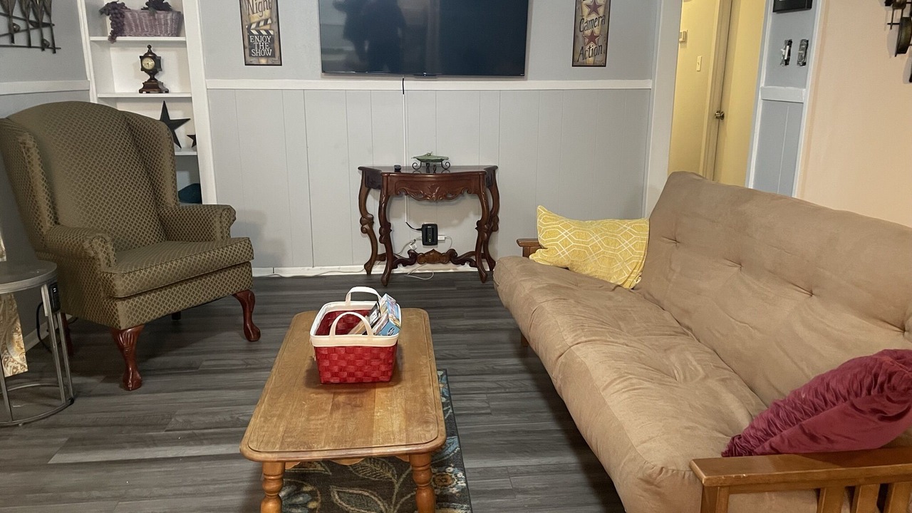 Photo of Livingroom in South Side