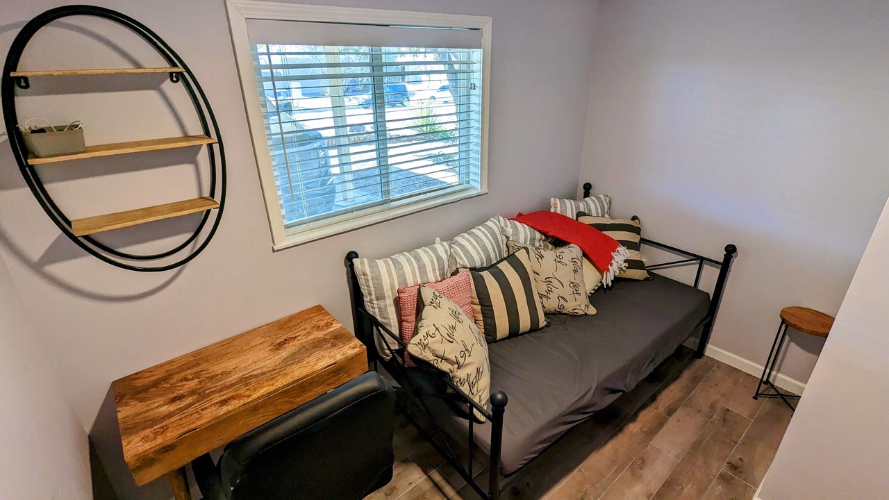 Photo of Livingroom in Southeast Heights