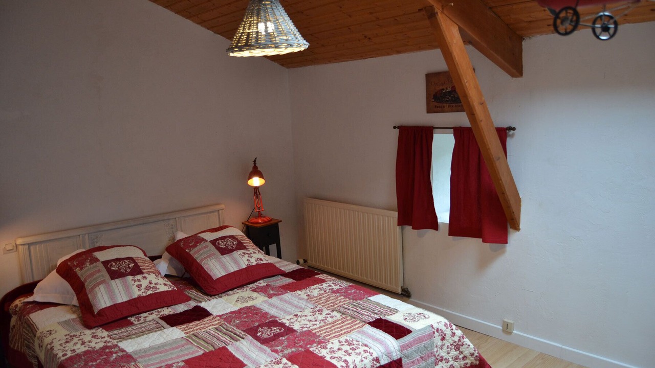 Photo of Bedroom in Saint-Pierre-des-Echaubrognes