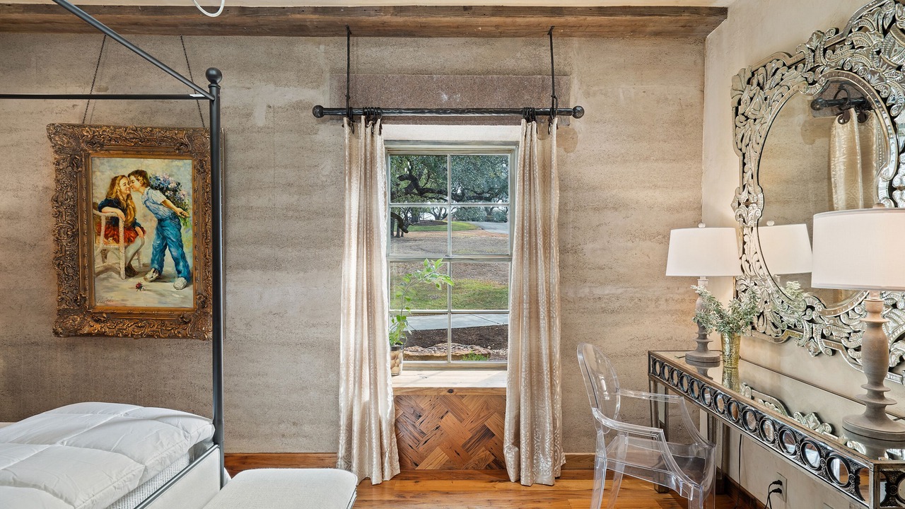 Photo of Bedroom in Spicewood