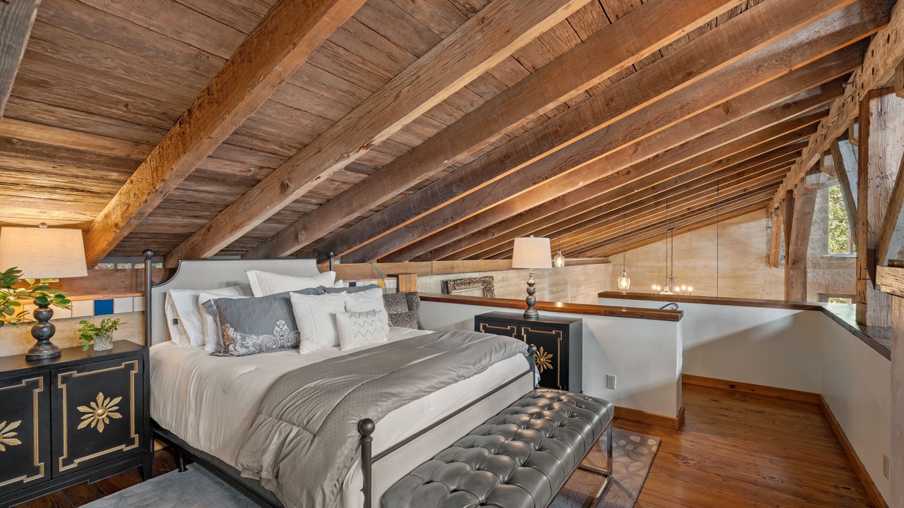 Photo of Bedroom in Spicewood