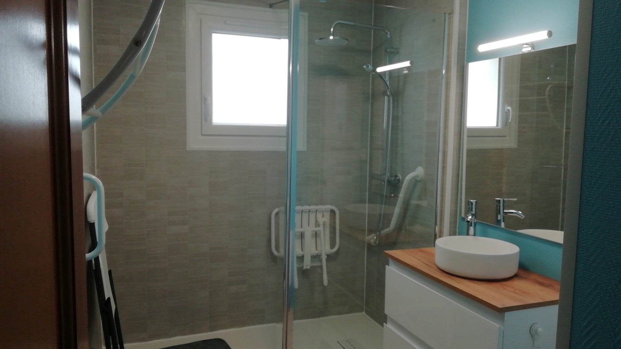 Photo of Bathroom in Wimille