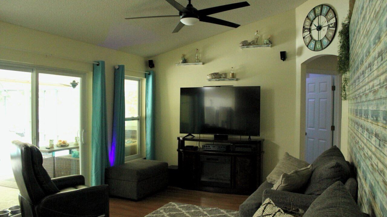 Photo of Livingroom in Port Saint John