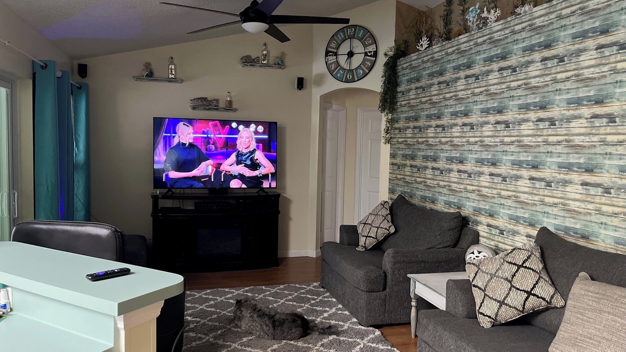 Photo of Livingroom in Port Saint John