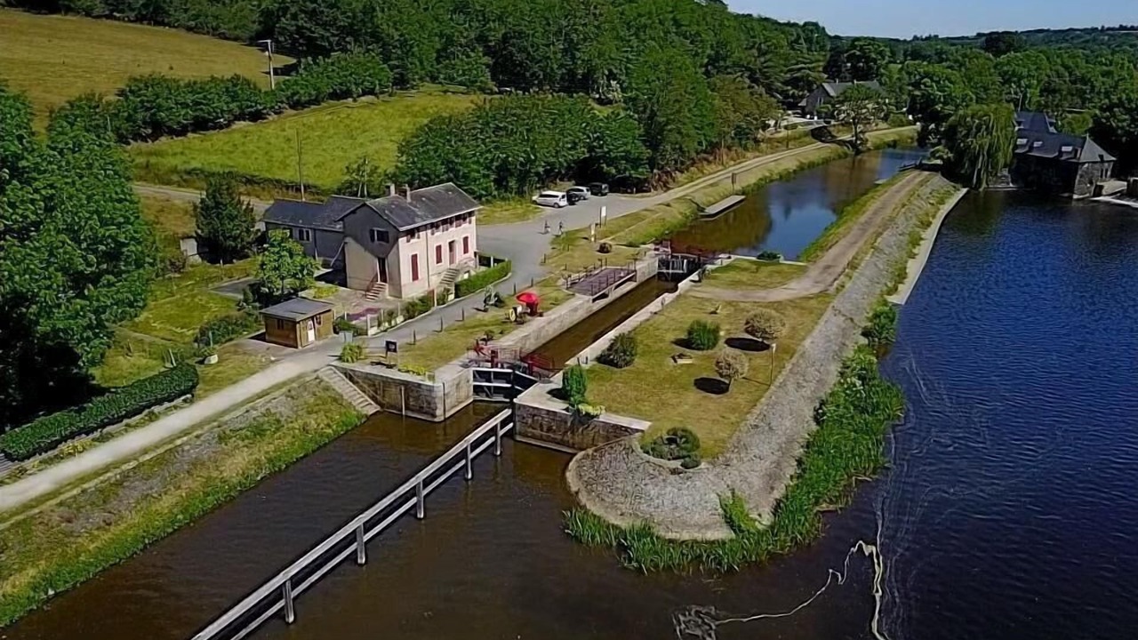 Photo of Outdoor in La Jaille-Yvon