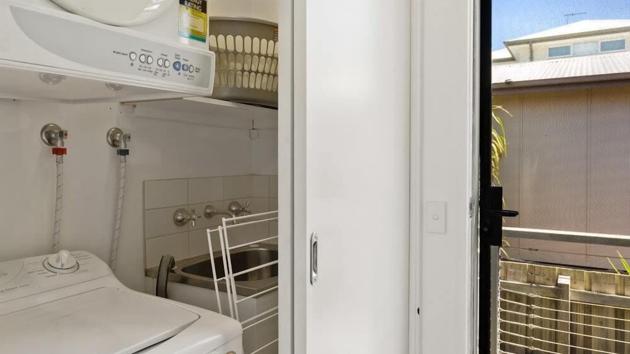 Photo of Others in Rhyll