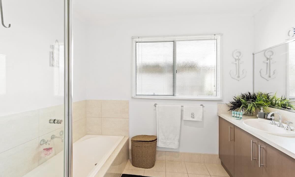 Photo of Bathroom in Rhyll