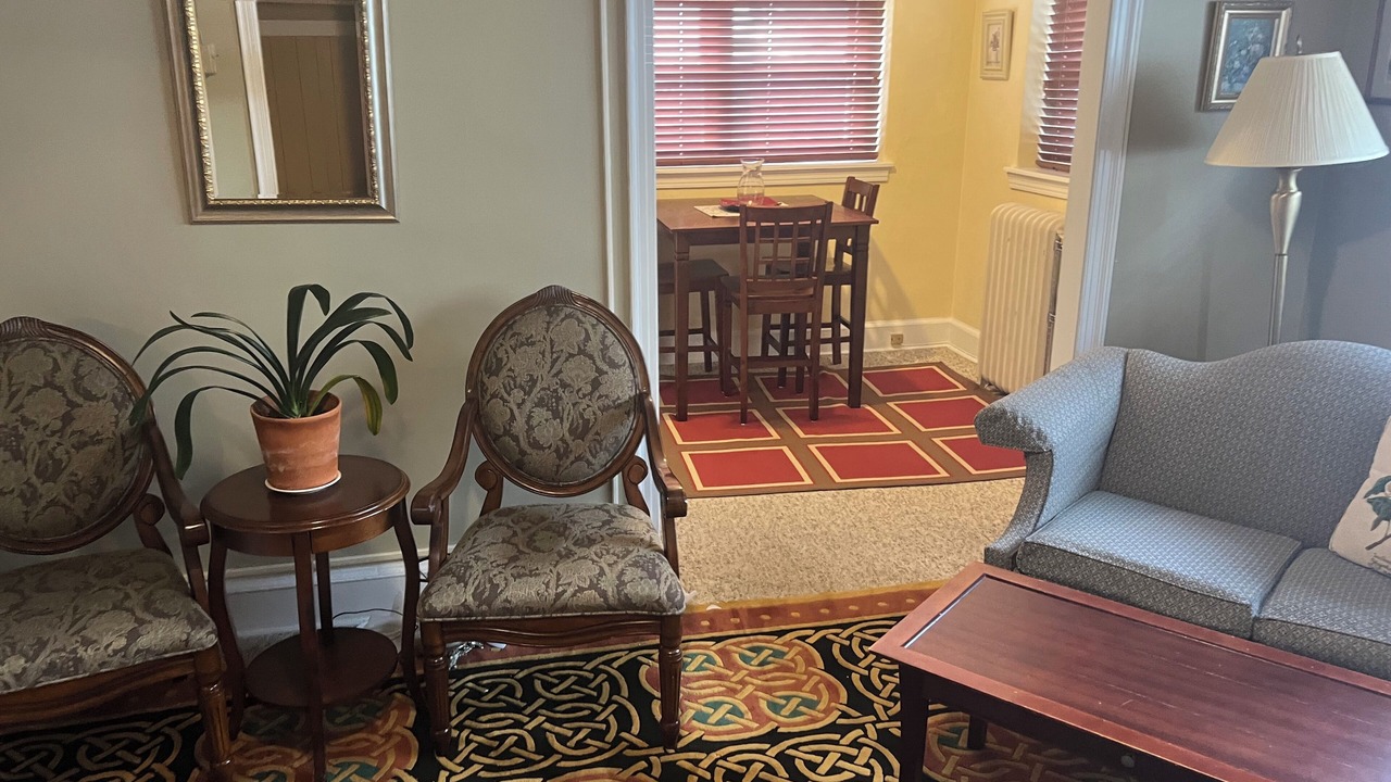 Photo of Livingroom in Chestnut Hill