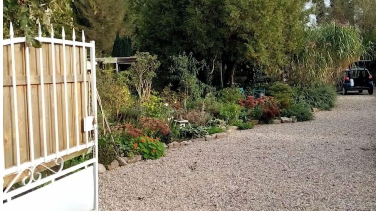 Photo of Outdoor in Attin