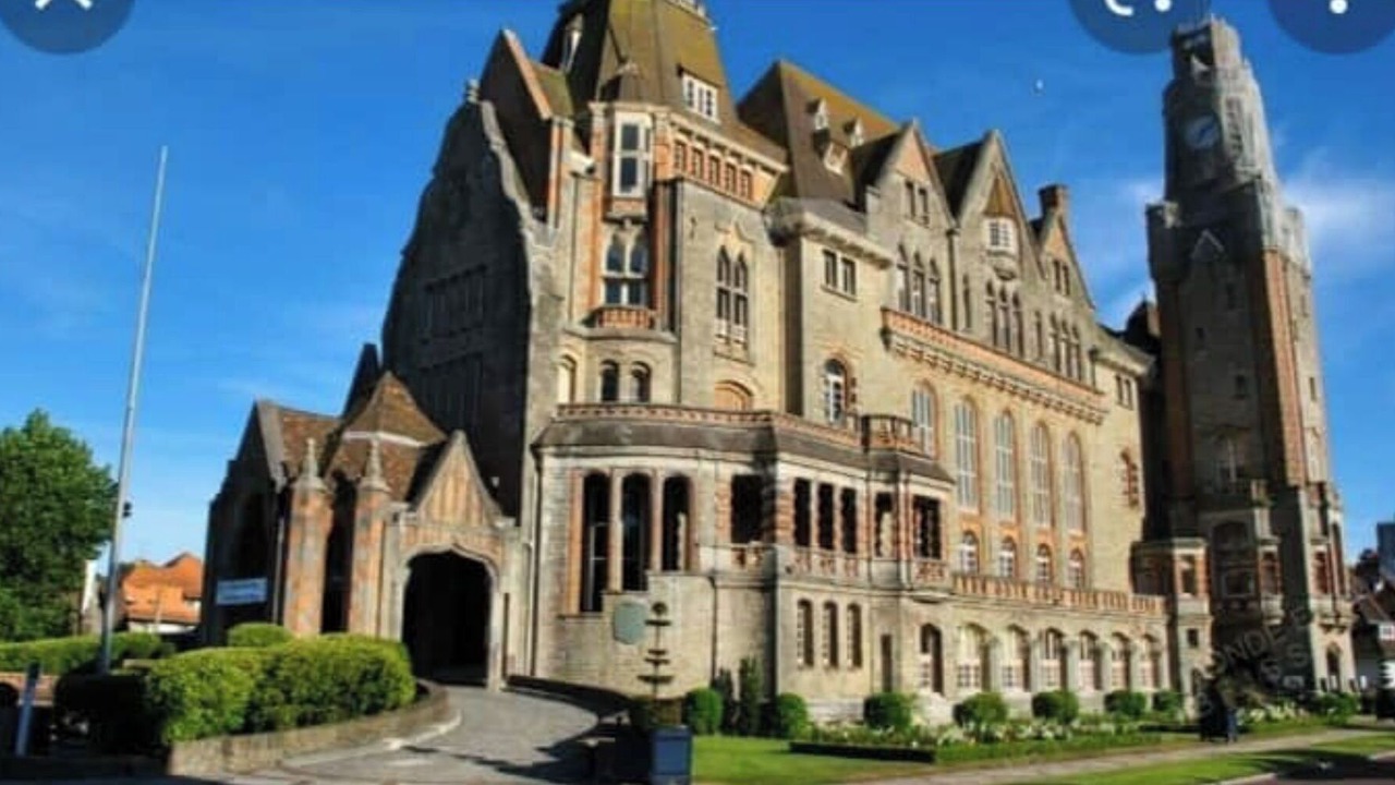 Photo of Others in Attin