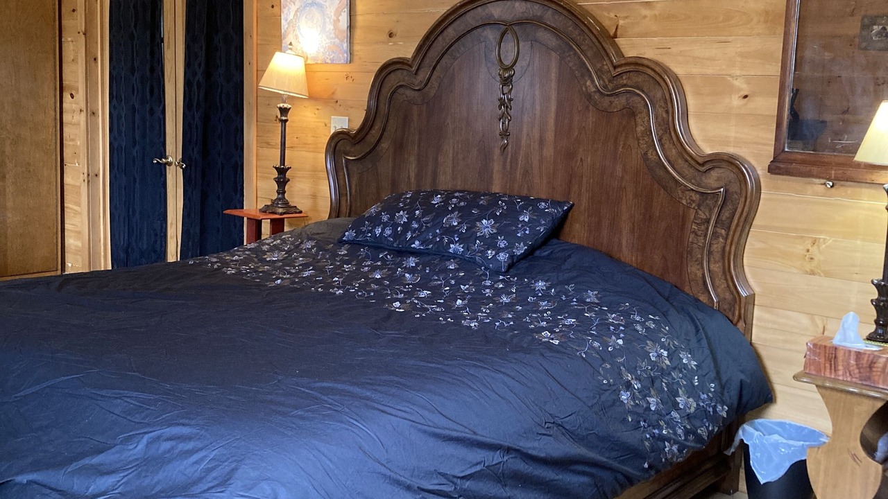 Photo of Bedroom in Ithaca