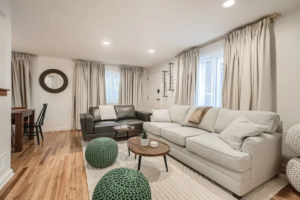 Photo of Livingroom in Garden Hills