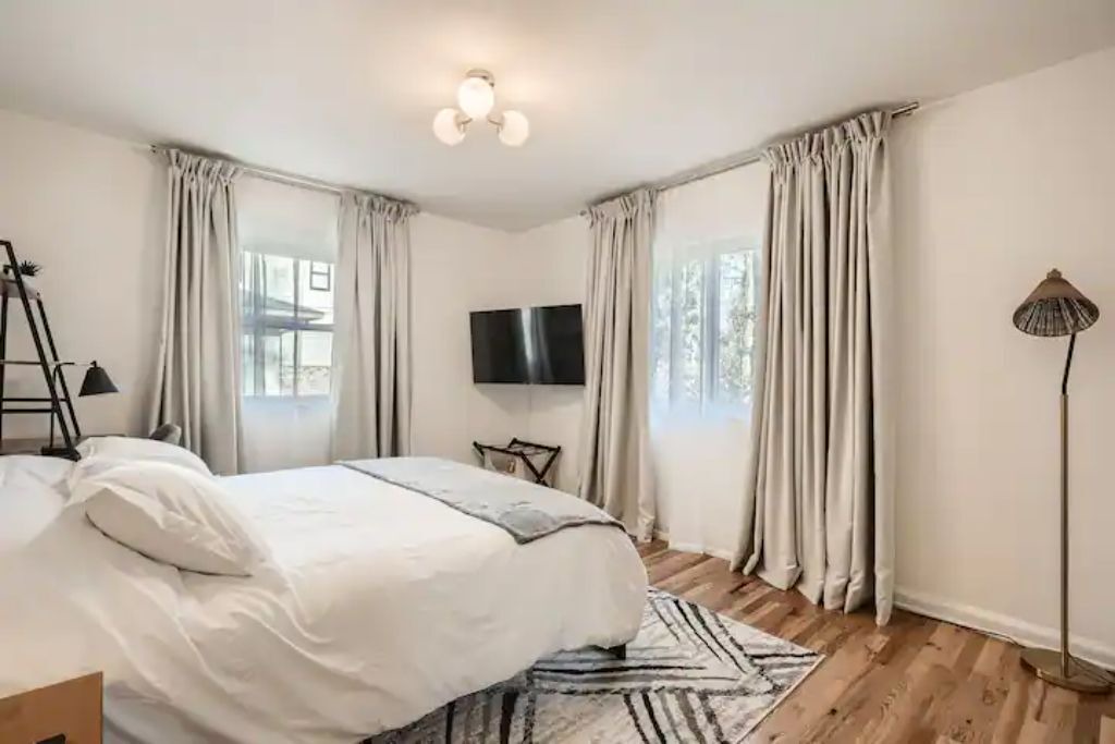 Photo of Bedroom in Garden Hills