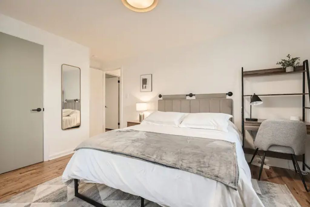 Photo of Bedroom in Garden Hills