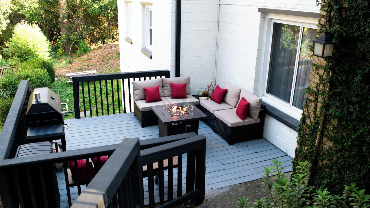 Photo of Patio Balcony in Garden Hills