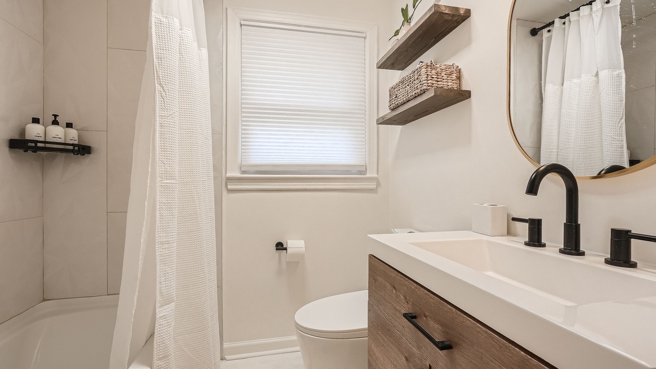 Photo of Bathroom in Garden Hills