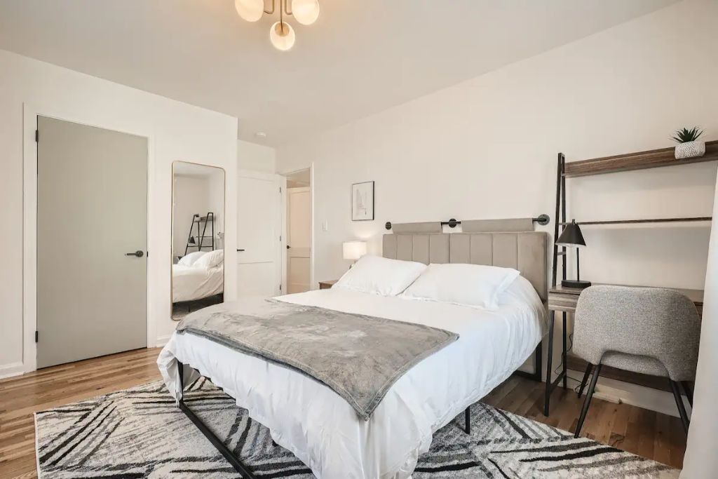 Photo of Bedroom in Garden Hills