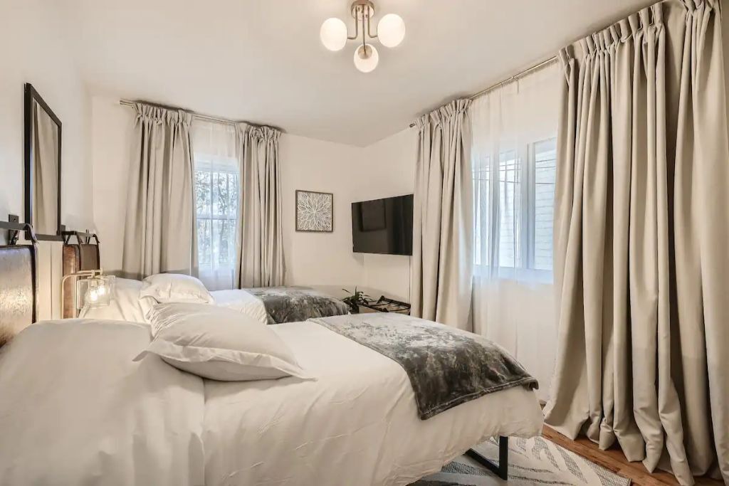 Photo of Bedroom in Garden Hills